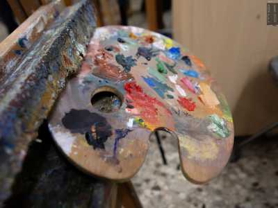 ...per entrare in un ambiente dall�intenso profumo di tempera